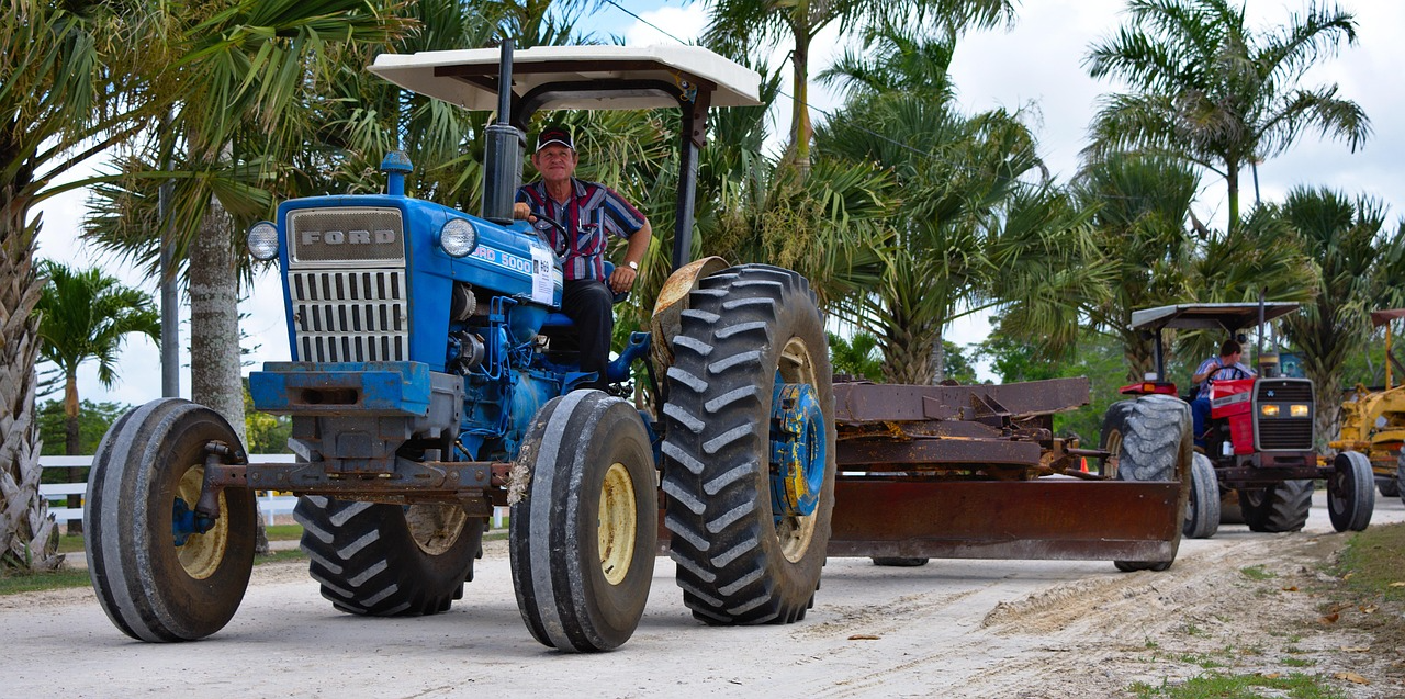 Tractor 2